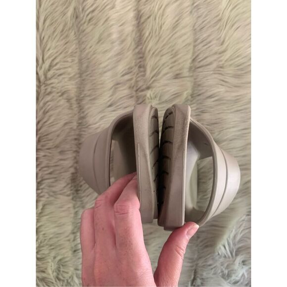 Oofos Unisex OOAHH SLIDE SANDAL - NOMAD W10 M8 - Picture 8 of 11